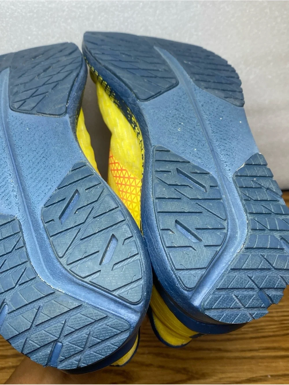 Brooks Hyperion Tempo Mens Running Shoes Yellow Blue 1103391D767 Size 11.5 D